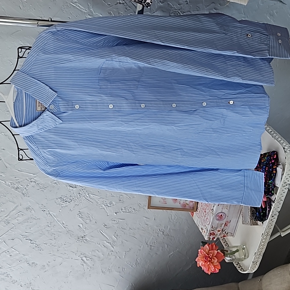 Fat Face mens dress shirt. XL.